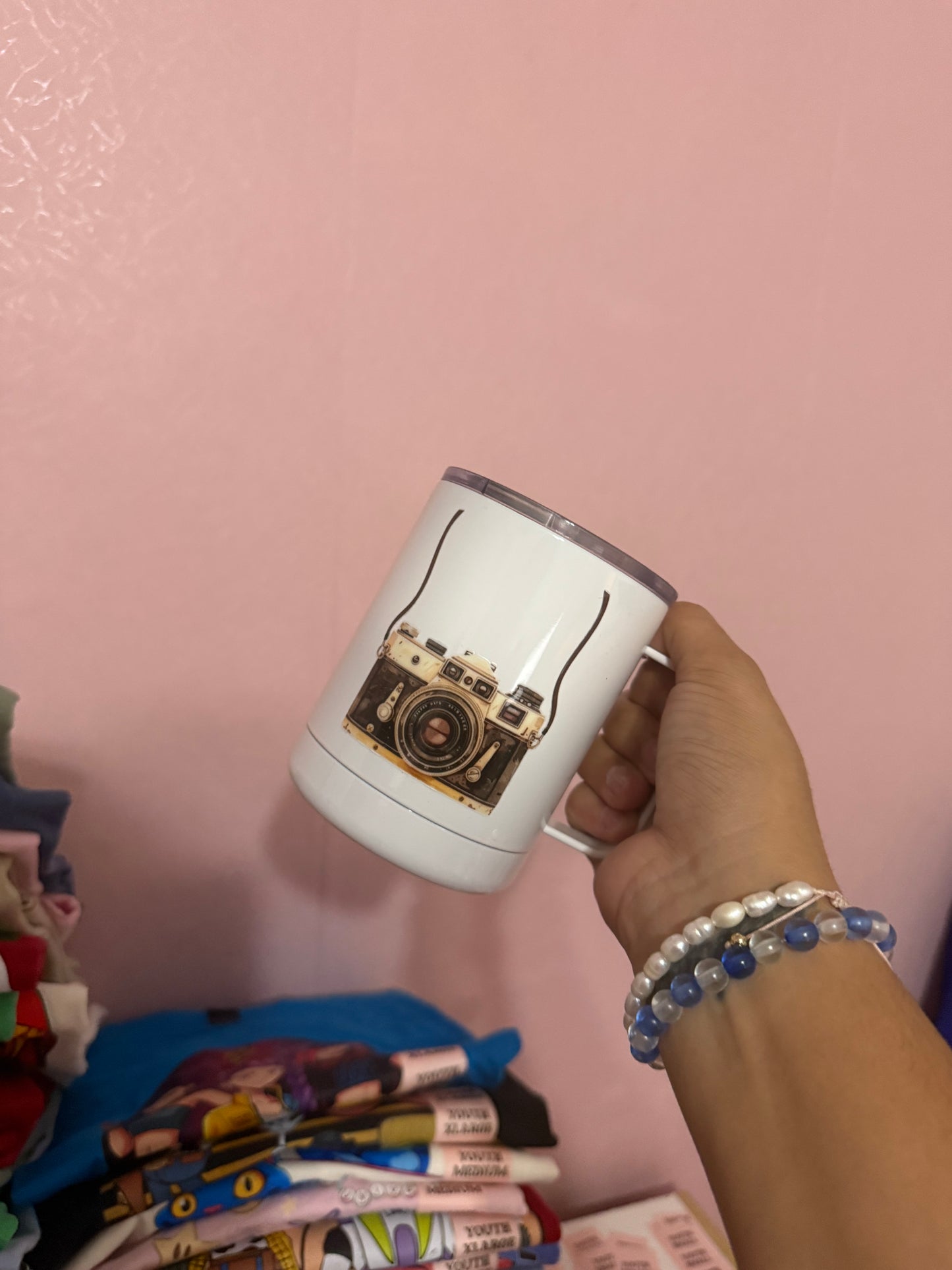 Camera cup