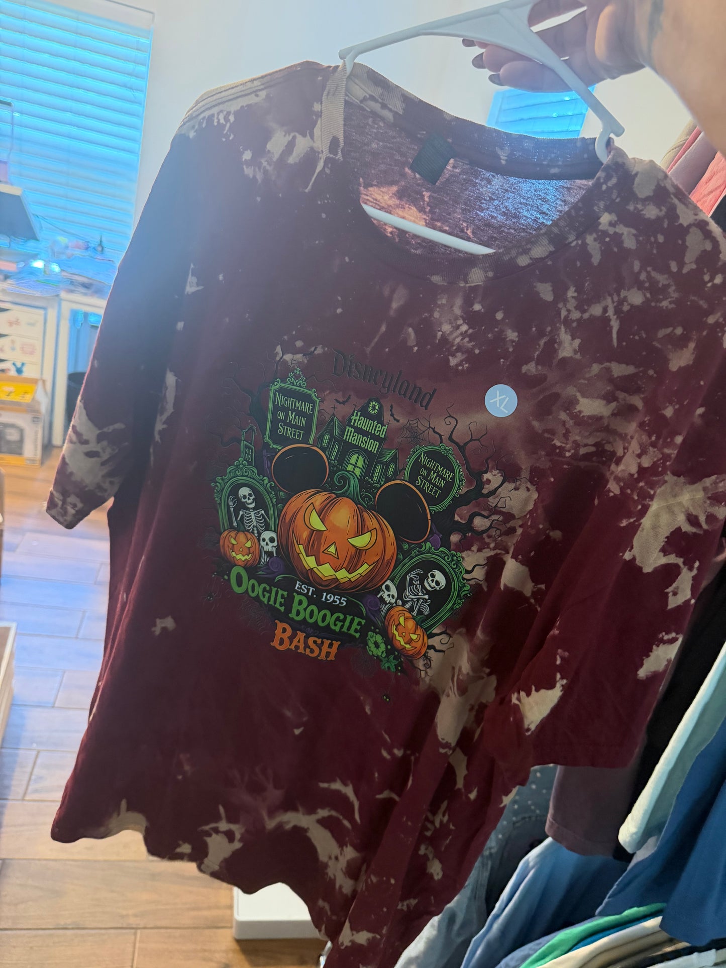 Haunted pumpkin  (gildan xlarge)