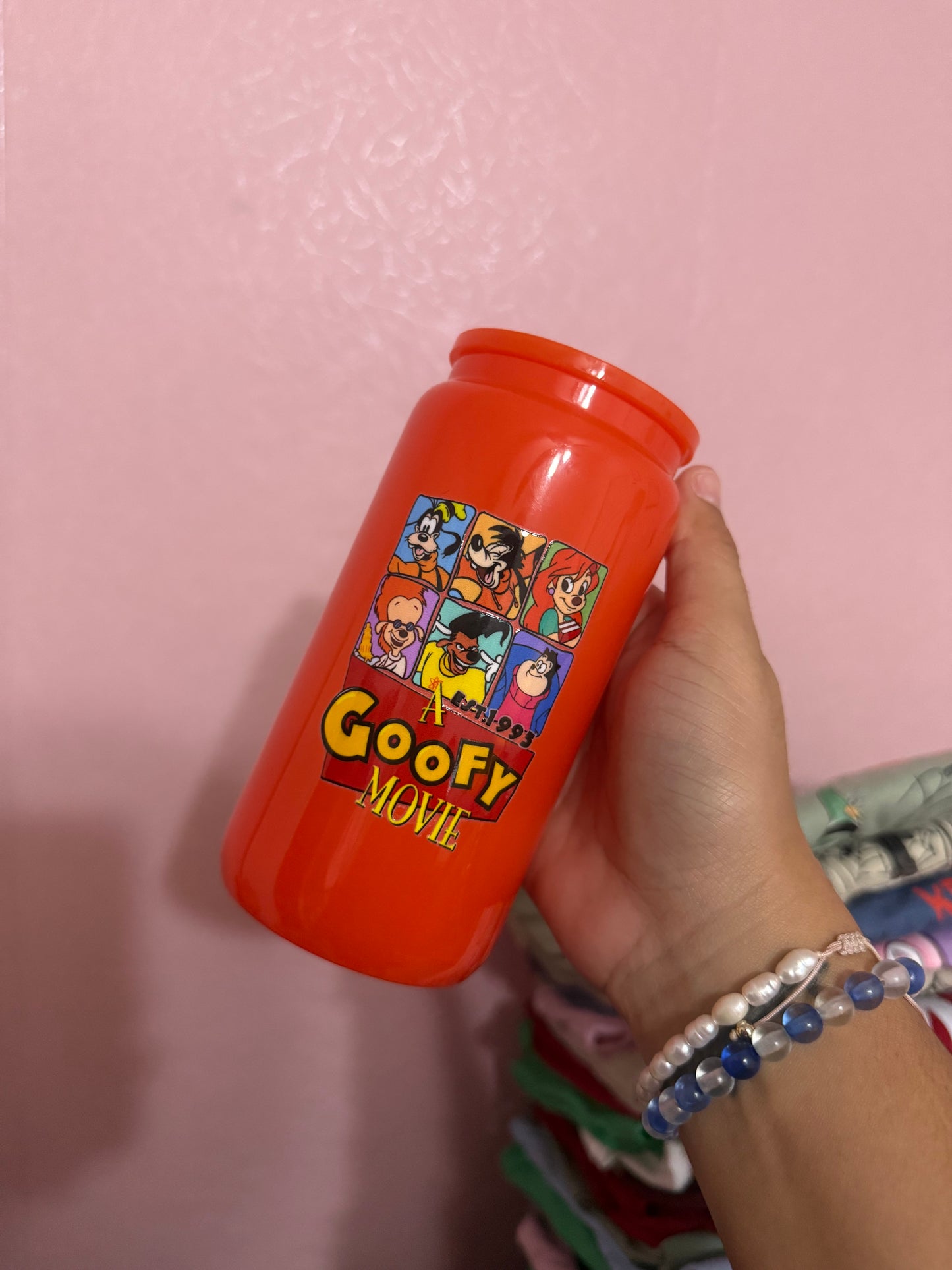 Glass cup goffy