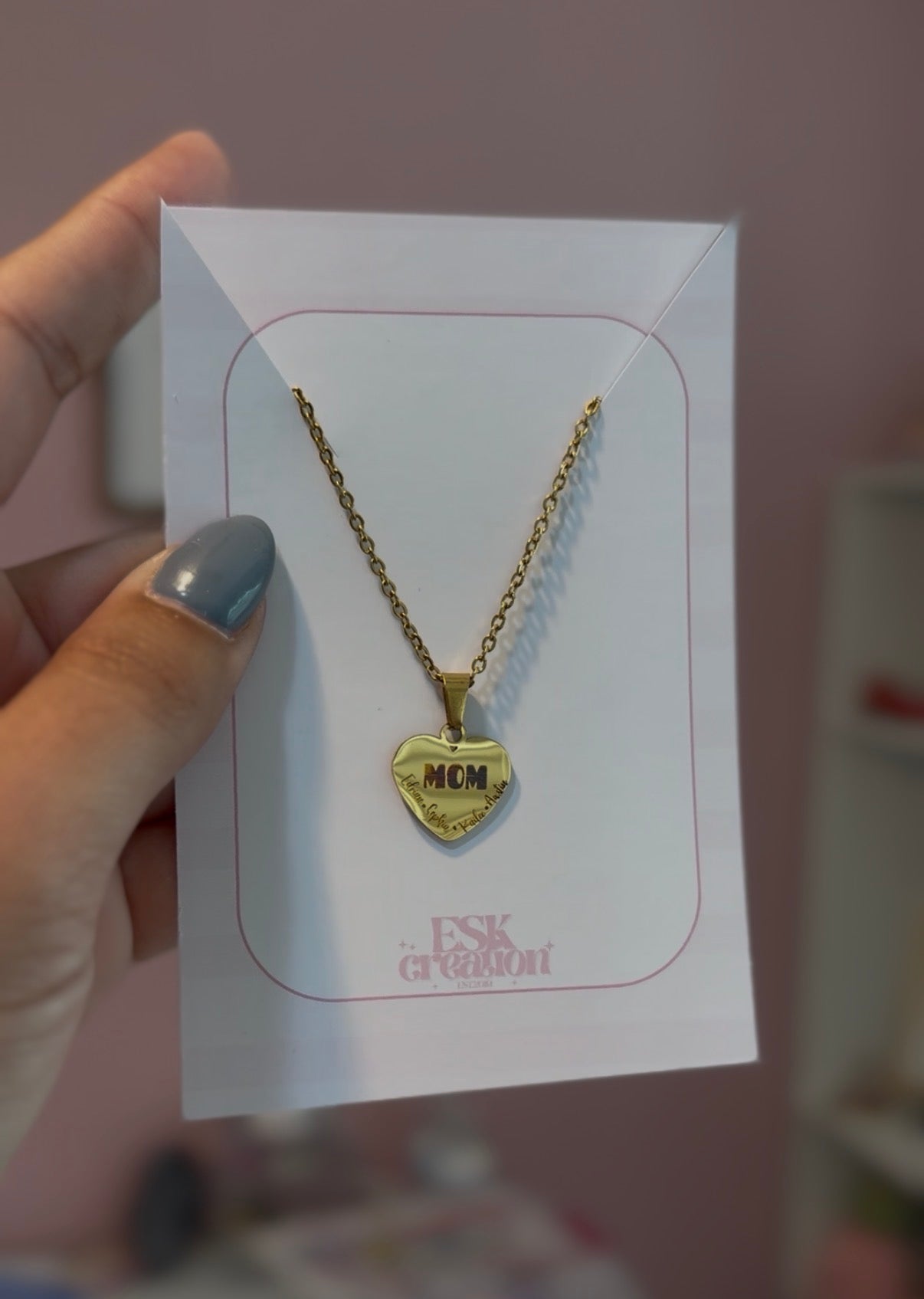 Mom necklace (customized)