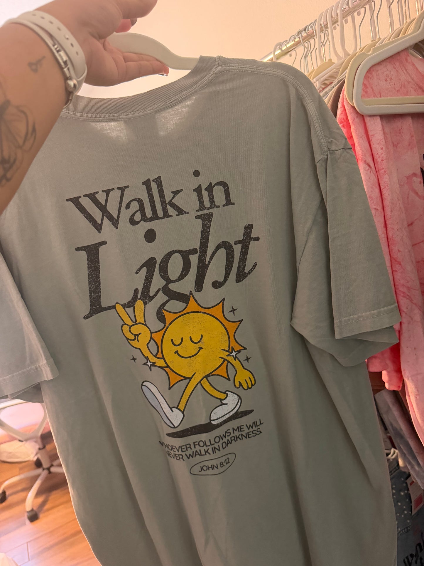 Walk in the light (XL)