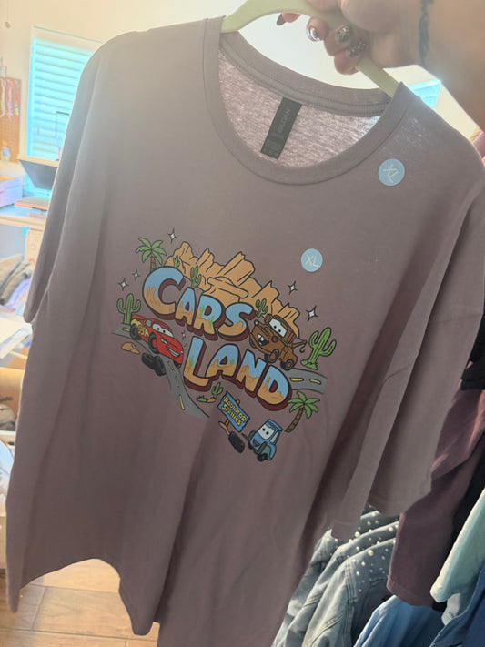 Cars land (gildan xlarge)